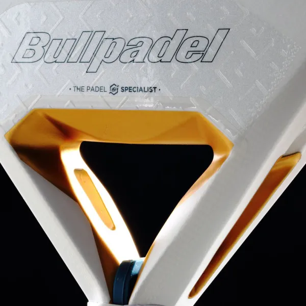 Ракетка для падела BULLPADEL Pearl 26, 493804, для профессионалов, карбон, бело-серый за 35&nbsp;929.50 ₽ в Уфе