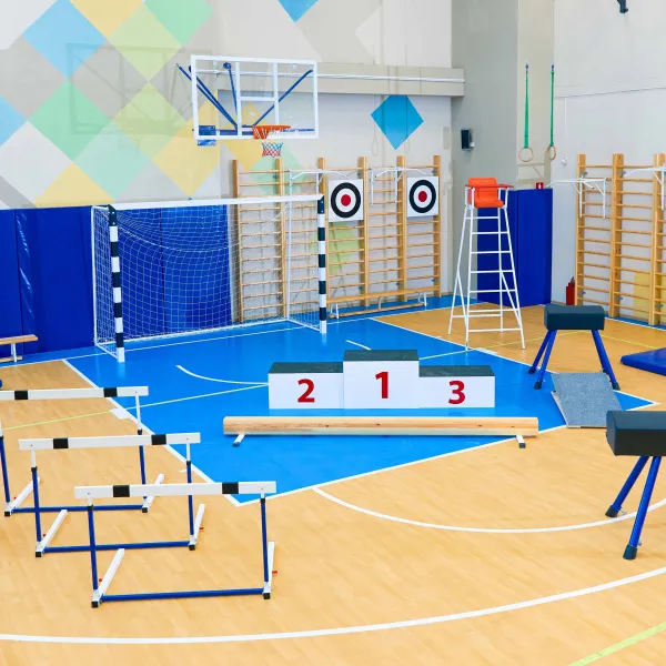 Щит баскетбольный игровой (монолитный поликарбонат) 1050х1800 мм ZAVODSPORTA за 47&nbsp;600 ₽ в Уфе